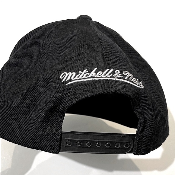 *NEW* Mitchell & Ness Los Angeles Kings Crown Snapback Hat - Picture 5 of 7